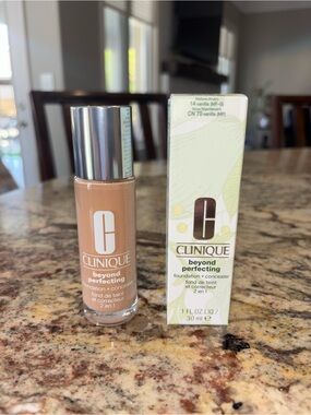 Clinique Beyond Perfecting Foundation + Concealer -A54 NIB
